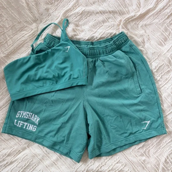 Gymshark Teal Sports Bra and Shorts Set - Picture 2 of 11